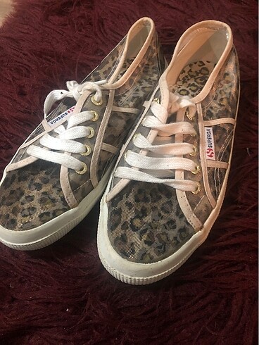 Leopar superga