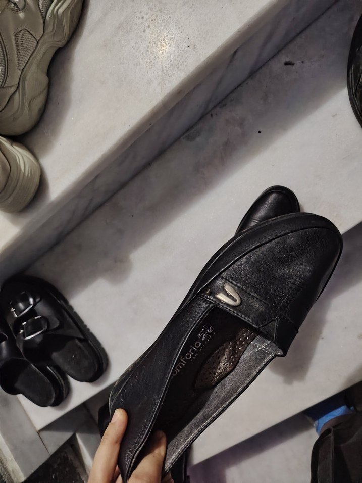 Gri Siyah Tokalı Kadın Günlük Ayakkabı - Görsel 3