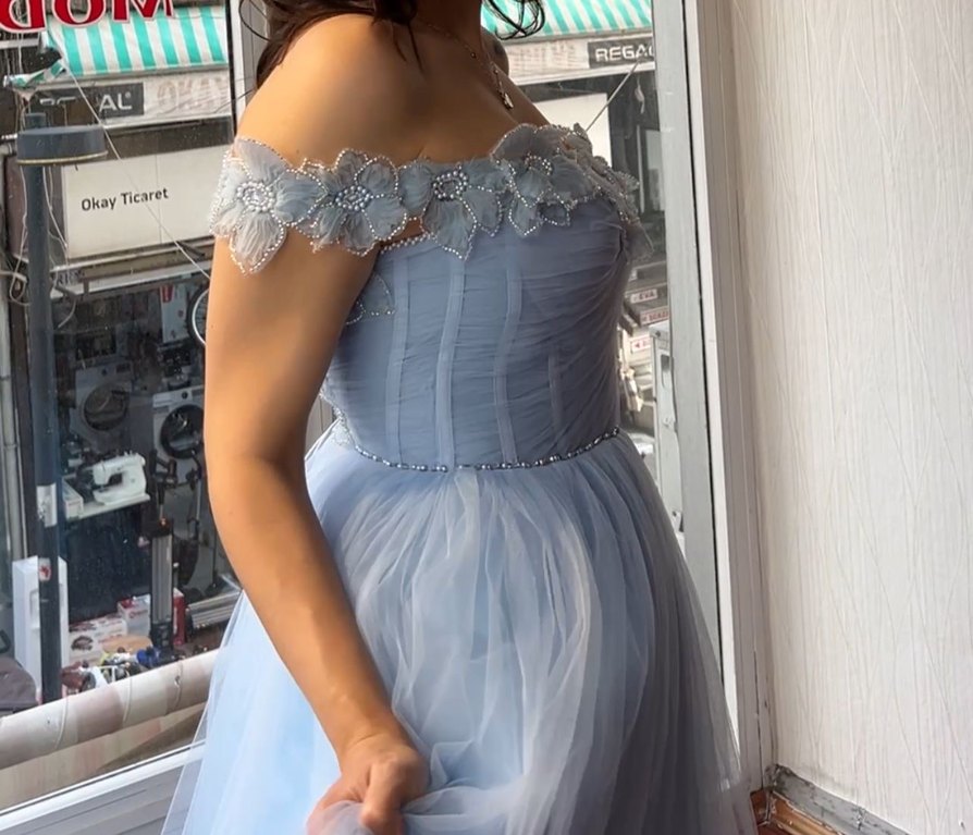 Straplez Nakışlı Mavi Uzun Abiye Elbise - Görsel 4