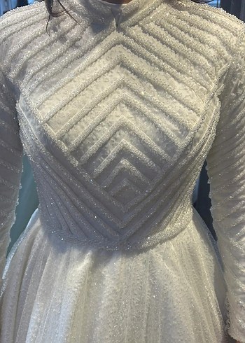 Uzun Kollu Yüksek Yakalı Prenses Gelinlik - Görsel 2