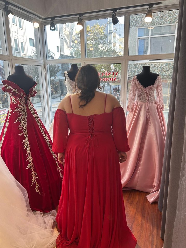 Kırmızı Straplez Uzun Abiye Elbise - Görsel 2