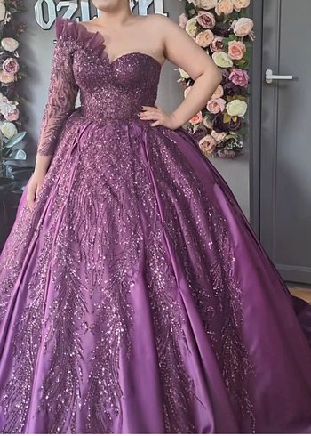 Parlak Desenli Straplez Mor Uzun Nişanlık - Görsel 4