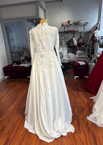 Vintage Yüksek Yakalı Beyaz Uzun Kollu Gelinlik - Görsel 2