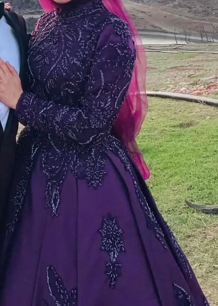 Mor Nakışlı Uzun Kollu Uzun Abiye Elbise - Görsel 4