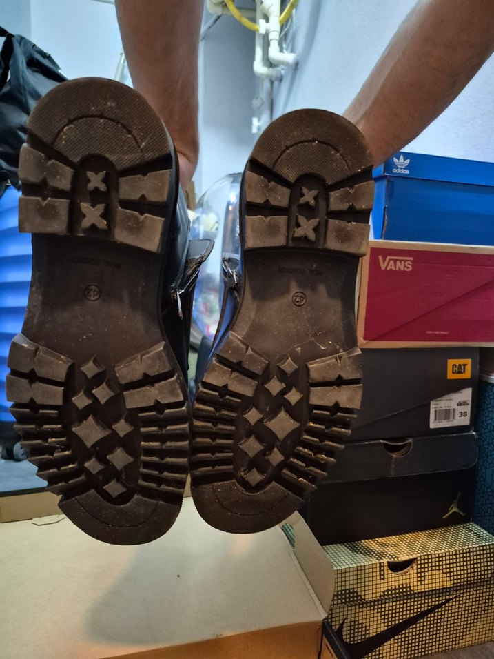 Siyah Deri Fermuarlı erkek Botu - Görsel 4