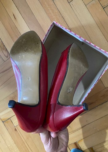 rugan Parlak Kırmızı Fiyonklu Kadın topuklu ayakkabı - Görsel 4