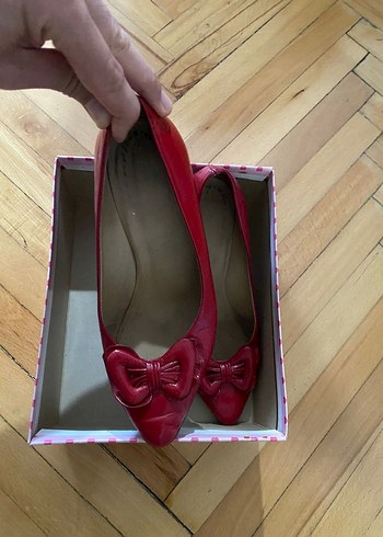 rugan Parlak Kırmızı Fiyonklu Kadın topuklu ayakkabı - Görsel 3