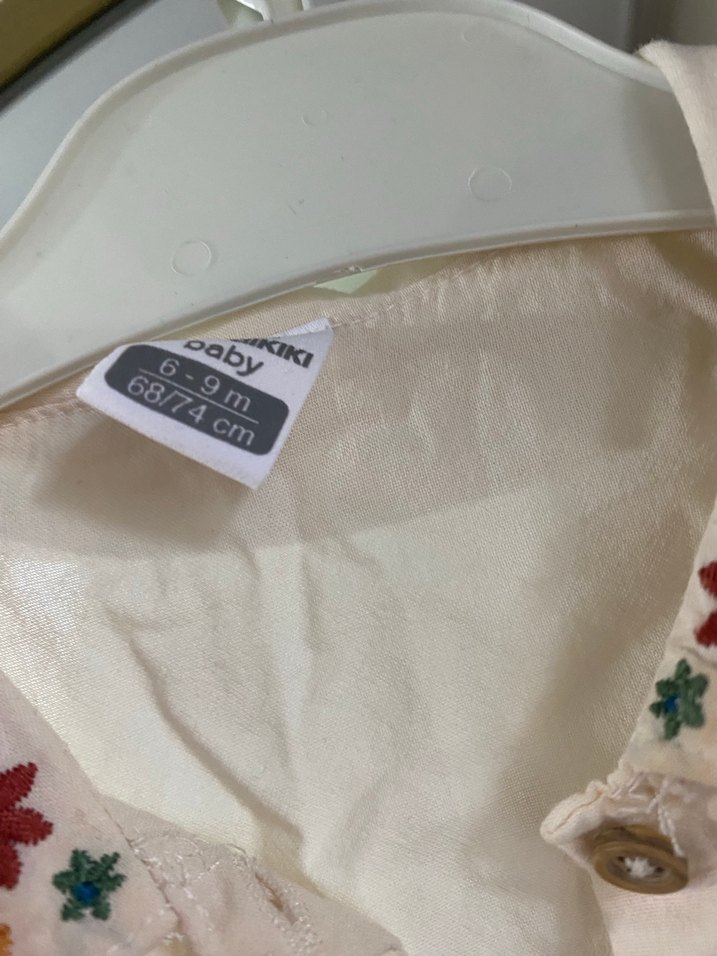 Nakışlı Yakalı Beyaz Kız Gömlek - Görsel 2