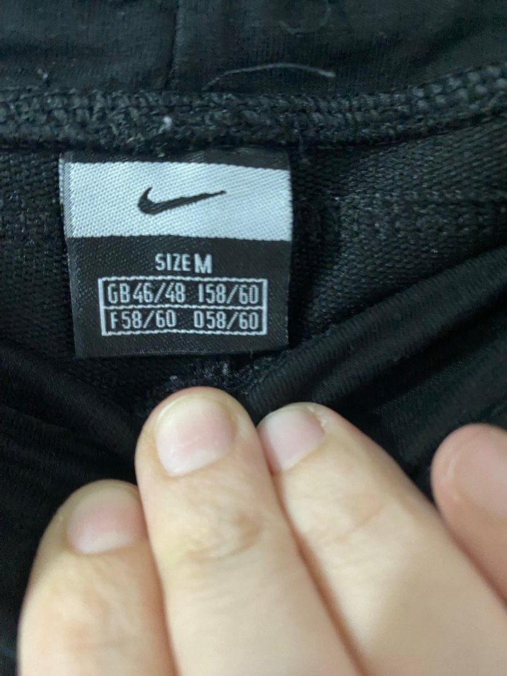 Siyah düz kesim eşofman altı - Görsel 2