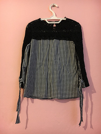 Zara Kareli dantelli bluz