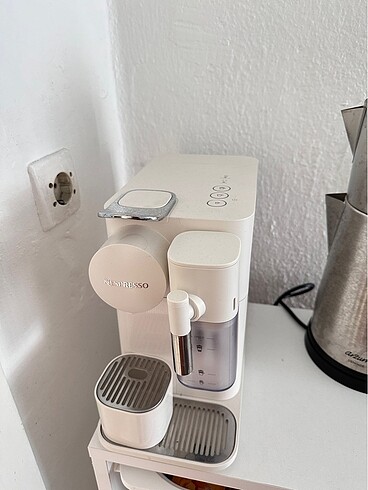 Beden Nespresso kahve makinesi