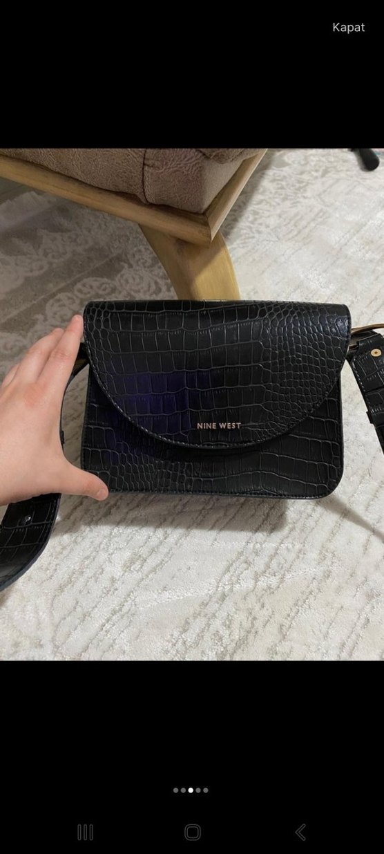 Nine West Siyah Deri Kemerli Yılan Desenli Çanta - Görsel 3
