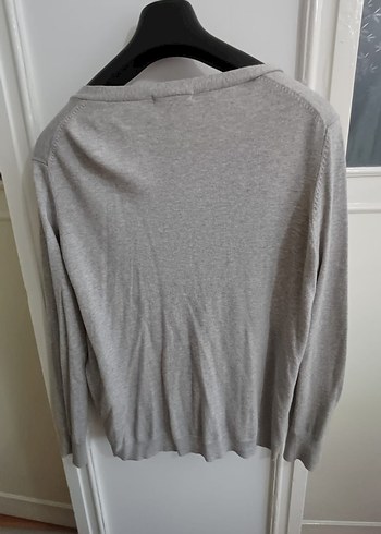 Gri Kadın V Yakalı Hırka - Görsel 3