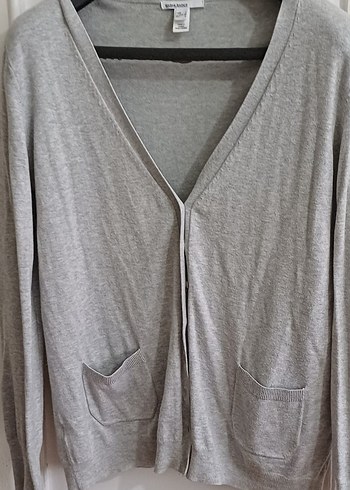 Gri Kadın V Yakalı Hırka - Görsel 2