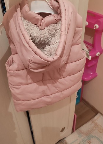 Kız Çocuk Kapüşonlu Pembe Yelek - Görsel 4