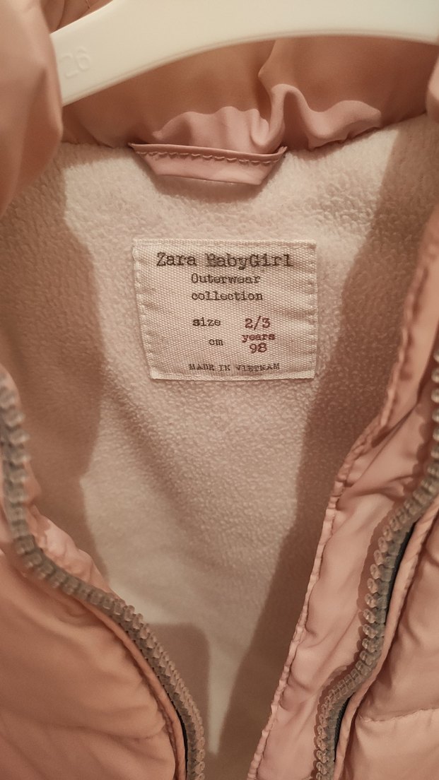 Kız Çocuk Kapüşonlu Pembe Yelek - Görsel 3