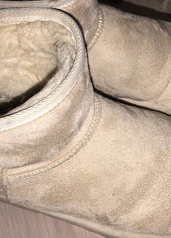 Ugg bot 