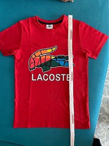 Kırmızı Lacoste tişört