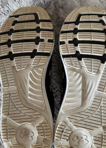 42 Beden Under Armour Siyah Erkek Koşu Ayakkabısı