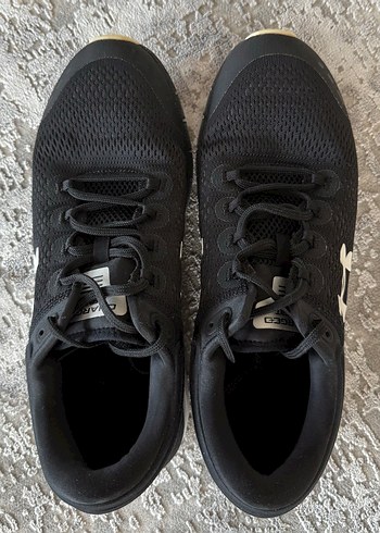 42 Beden siyah Renk Under Armour Siyah Erkek Koşu Ayakkabısı