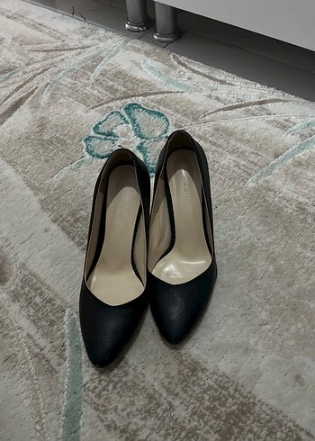 38 Beden Siyah Yılan Desenli Topuklu Kadın Stiletto
