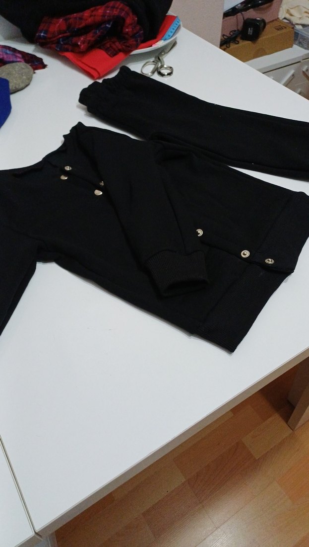 Düğmeli Siyah Erkek Sweatshirt ve Eşofman Takımı özel dikim - Görsel 2