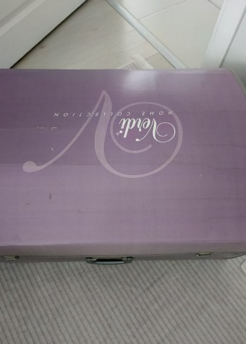 İşlemeli Beyaz Parlak Yatak Örtüsü - Görsel 10