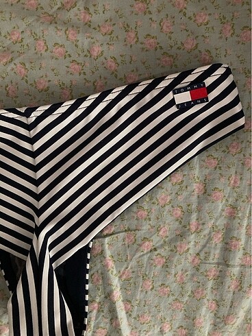 Tommy Hilfiger bikini aktı - Görsel 9