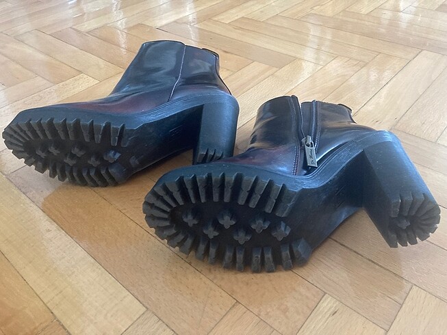 Dr. Martens bot - Görsel 4