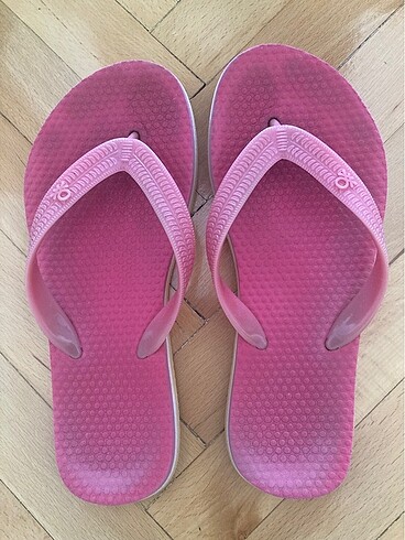 Benetton terlik - Görsel 2