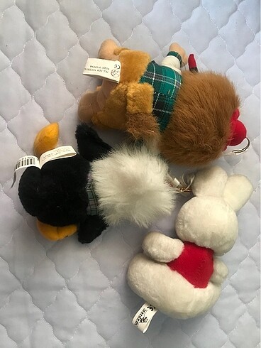 Beden Sıfır 3 adet peluş oyuncak