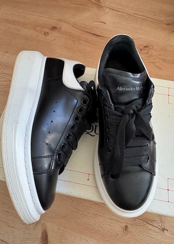 Alexander McQueen Siyah Bağcıklı Erkek Spor Ayakkabı - Görsel 2