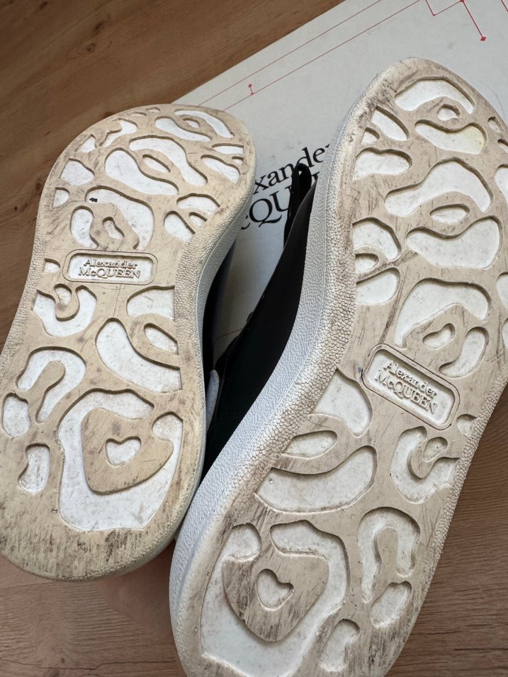 Alexander McQueen Siyah Bağcıklı Erkek Spor Ayakkabı - Görsel 4