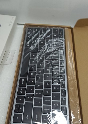 Bluetooth klavye , SATECHI  SLIM X1 BLUETOOTH  BACKLIT - Görsel 4