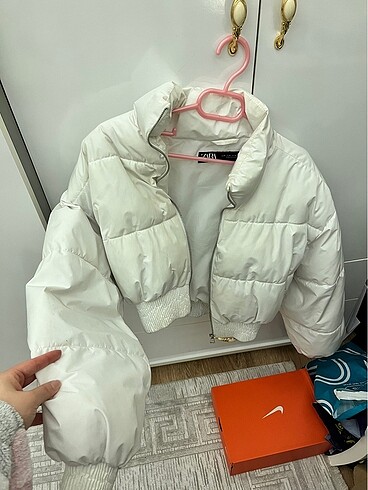 Zara mont