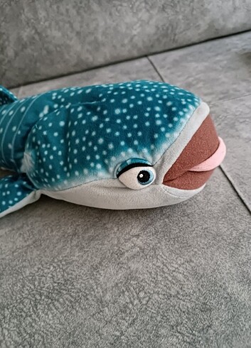 Disney orjinal ürün peluş köpek balığı 45 cm 