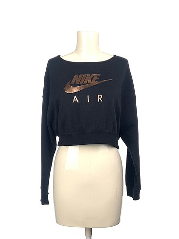 Nike Sweatshirt %70 İndirimli.