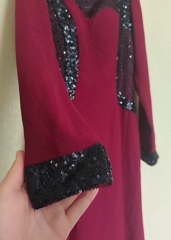Bordo Uzun Kollu V Yaka İşlemeli Abiye Elbise