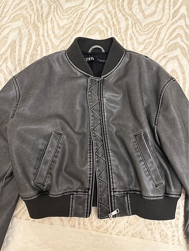 m Beden Zara Suni Deri Bomber Ceket