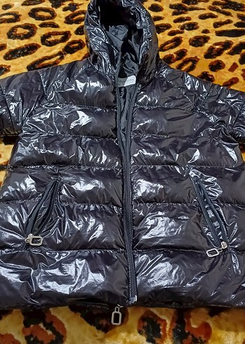 Siyah Parlak Kadın Kışlık Mont - Görsel 4