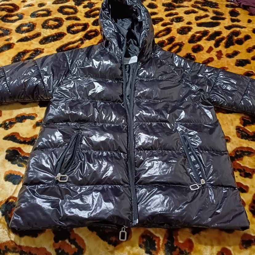 Siyah Parlak Kadın Kışlık Mont - Görsel 4