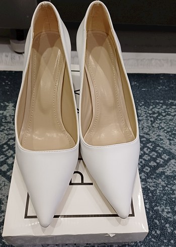 Beyaz Kadın Stiletto Topuklu Ayakkabı - Görsel 4