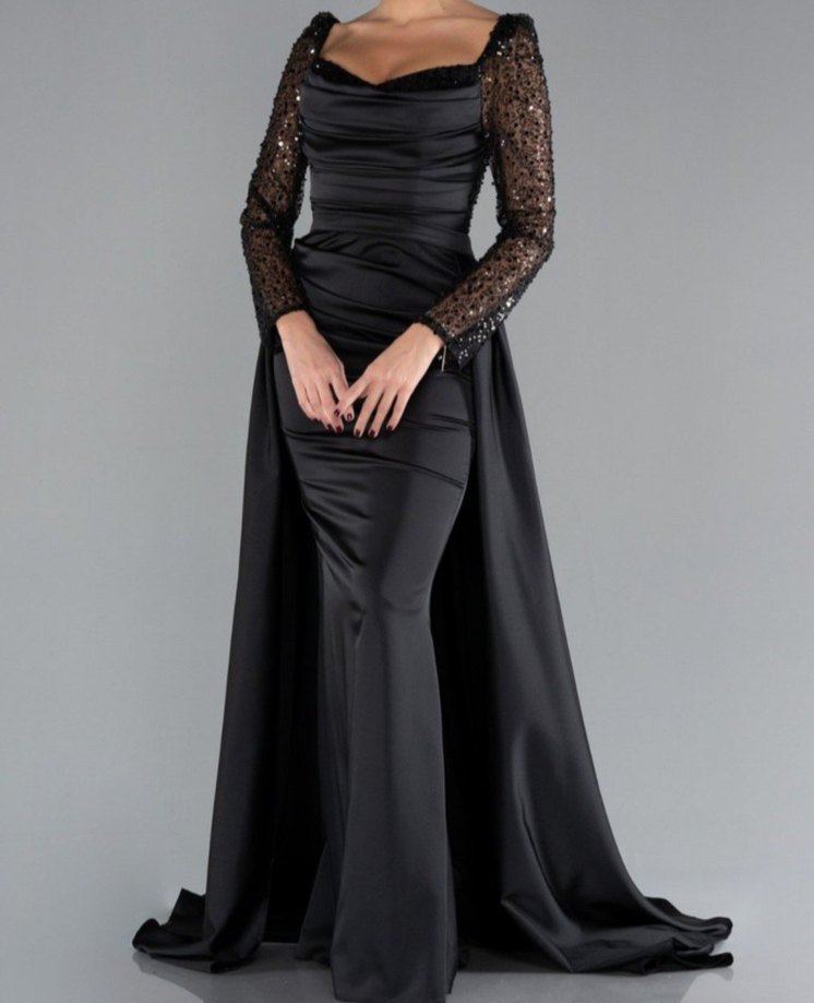 Uzun Kollu Siyah Payetli Gece Elbisesi 1 kez giyildi - Görsel 5
