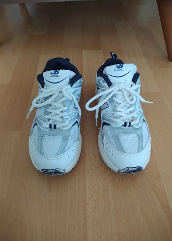 37 Beden New Balance Spor Ayakkabı