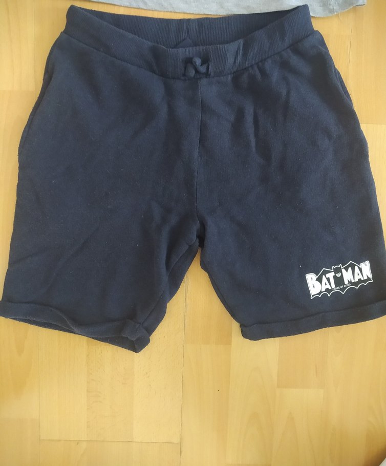 Batman Baskılı Erkek Çocuk Gri Tişört ve Siyah Şort ( Hediyeli) - Görsel 3