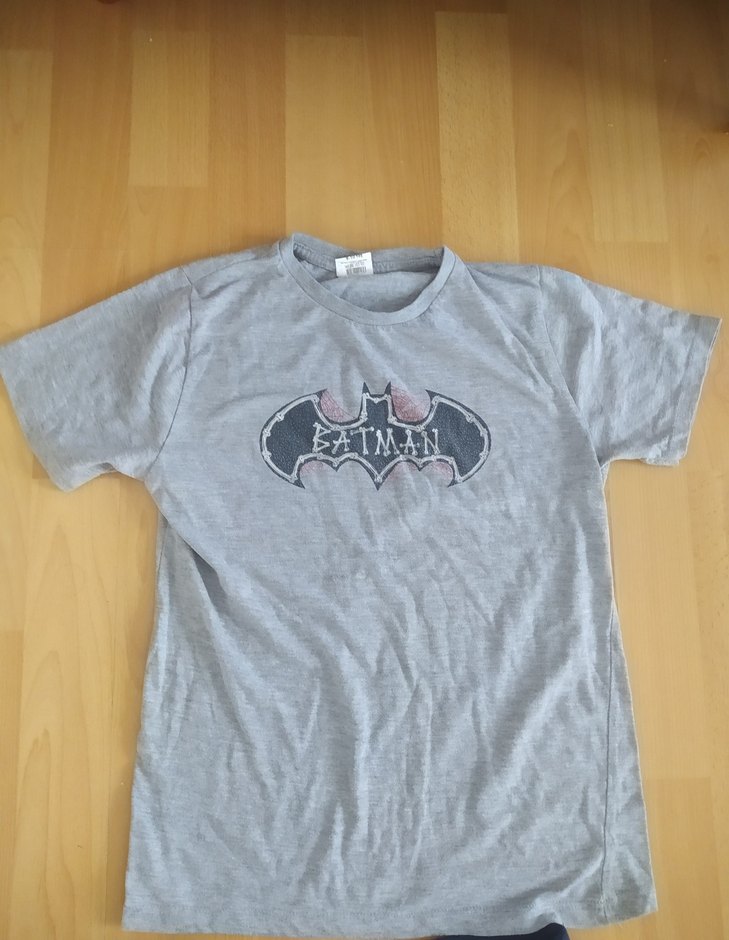 Batman Baskılı Erkek Çocuk Gri Tişört ve Siyah Şort ( Hediyeli) - Görsel 5