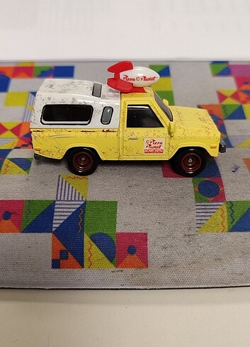 Hot Wheels Premium Toy Story Pizza Planet