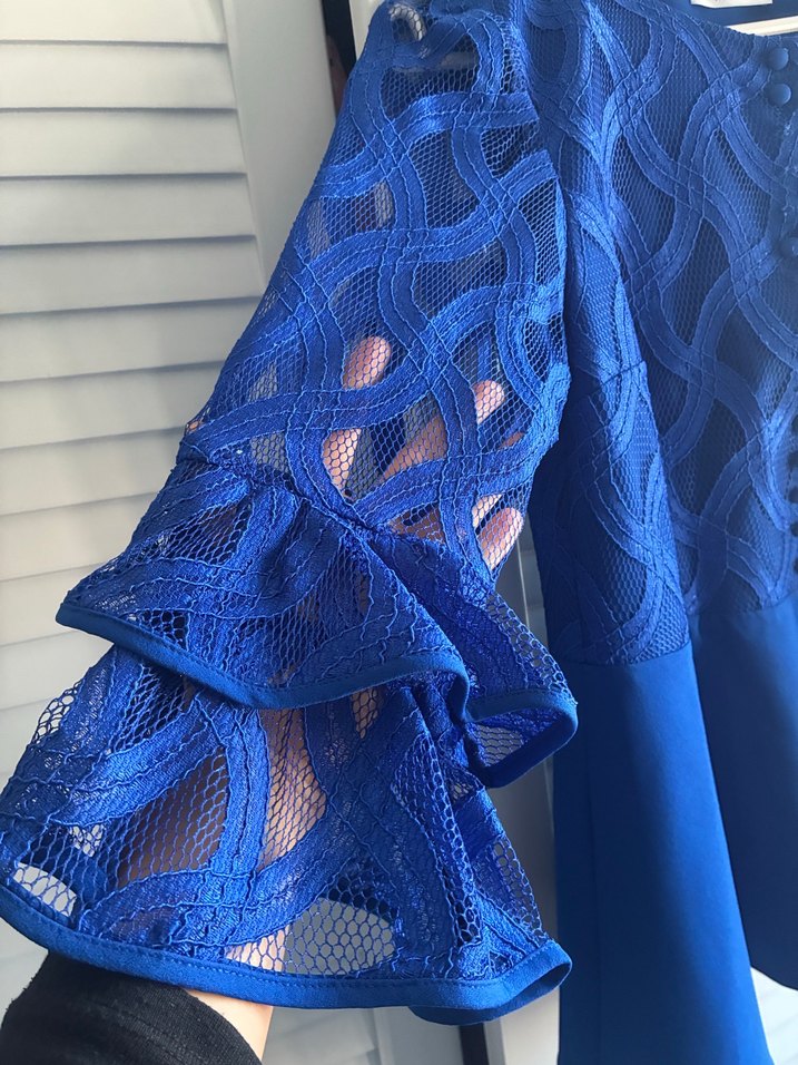 Mavi Dantel Detaylı Uzun Kollu Bluz hiç kullanılmadı - Görsel 4