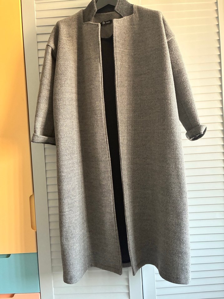 Gri Uzun Çelik Örme Kaban - Görsel 2