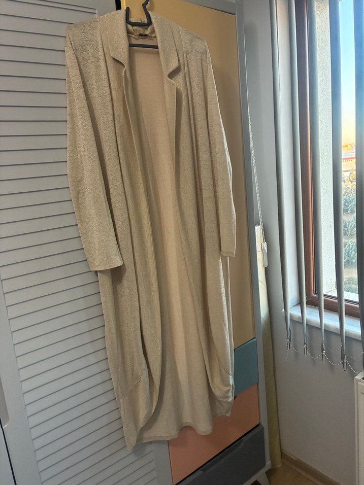 Bej Uzun Kollu Kadın simli hırka - Görsel 2